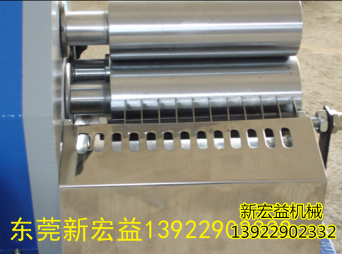 單頭膠水機(jī)后面