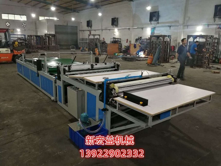 XHY--1300B型半自動(dòng)裱紙機(jī)|卡紙裱紙機(jī)